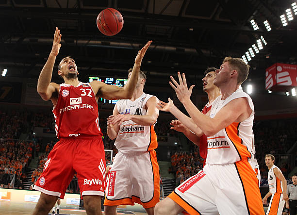 凭借德甲赛 凭借德甲赛