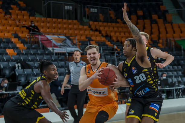 为体育事业 为体育事业